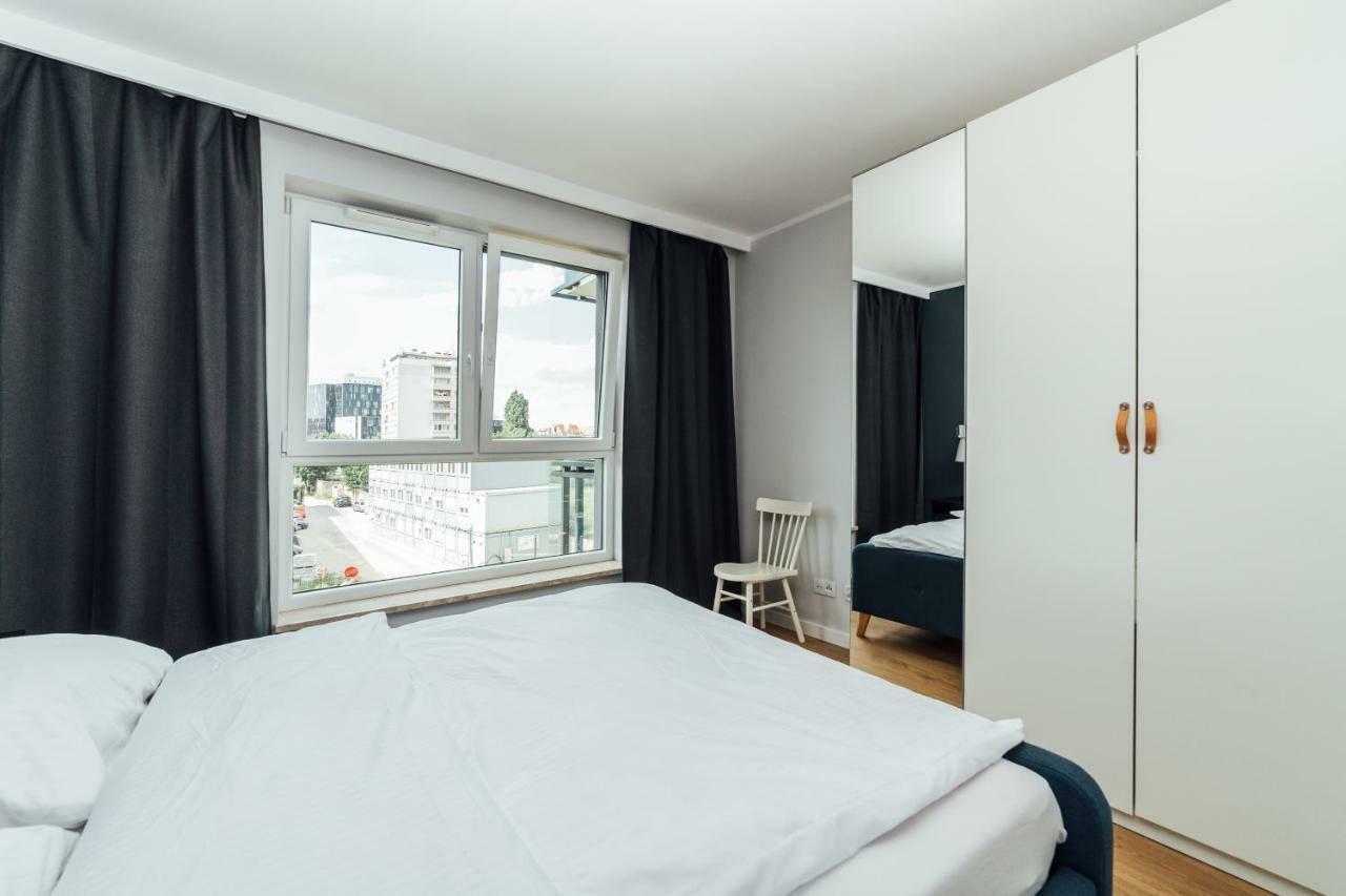 Pobookowane Stocznia Apartments Gdansk Ngoại thất bức ảnh